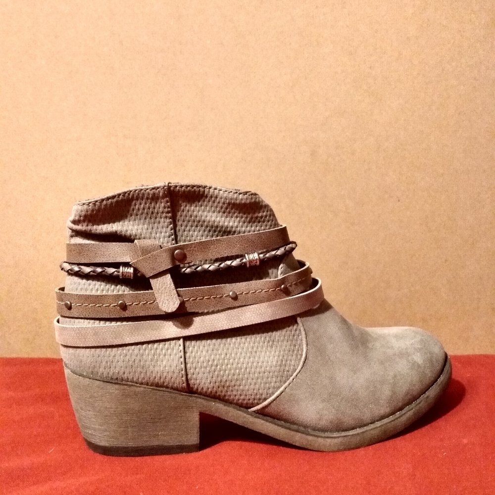 SO Western Booties